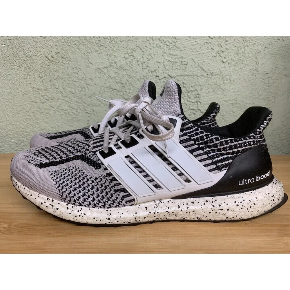 Adidas Ultraboost 5.0 Men's Sneakers‎ Running Shoes White Black HP2474 Size 13